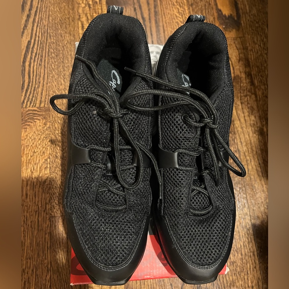 Capezio Fierce Dance Sneaker DS11A